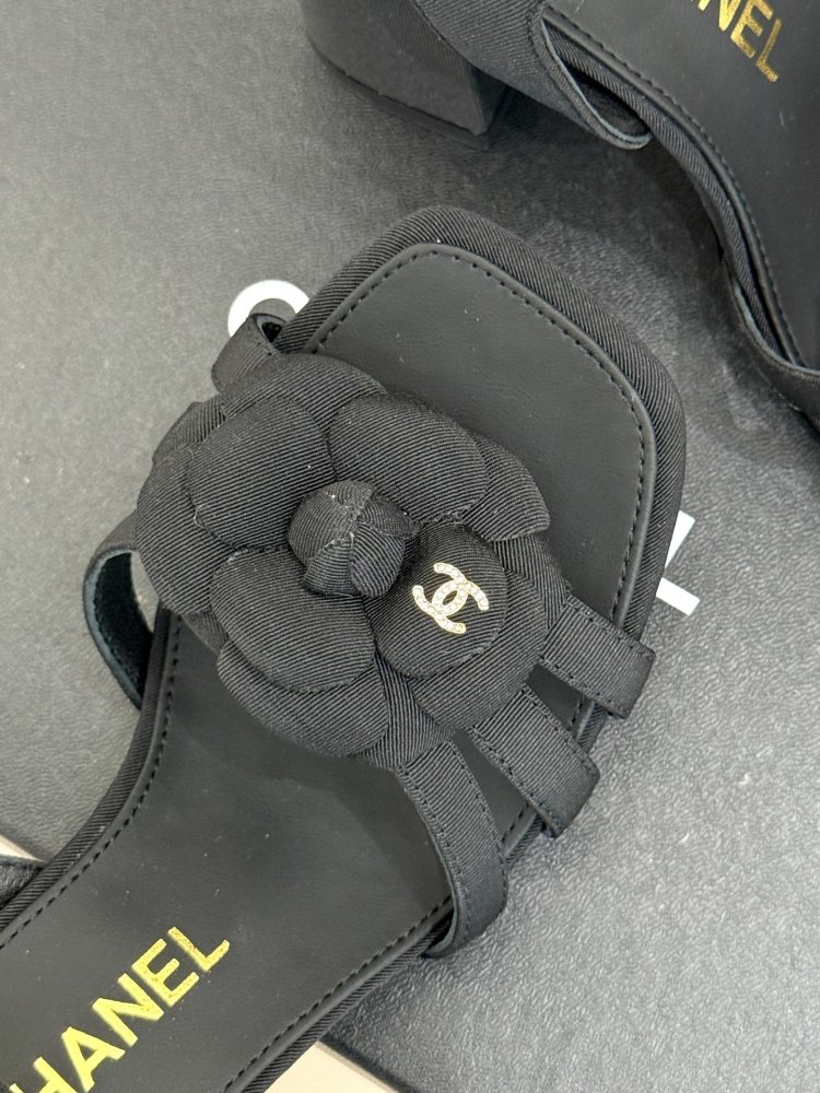 Босоножки фото 7