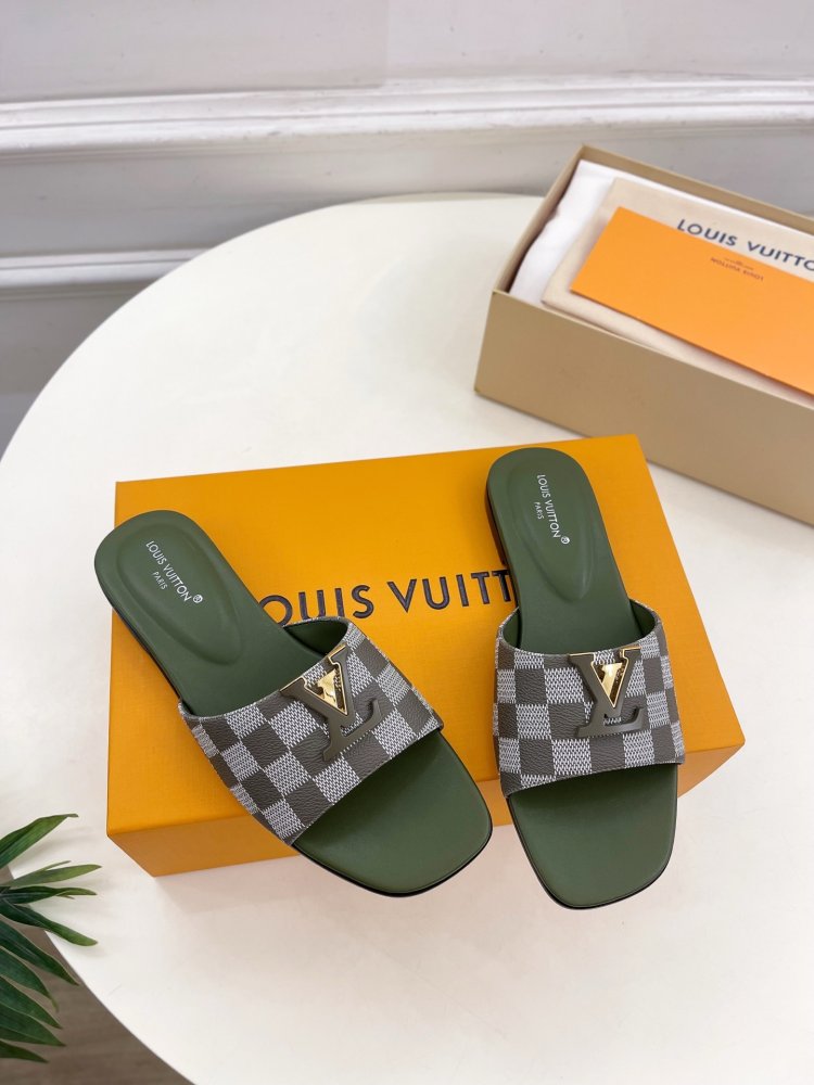 Шлепанцы женские фото 2