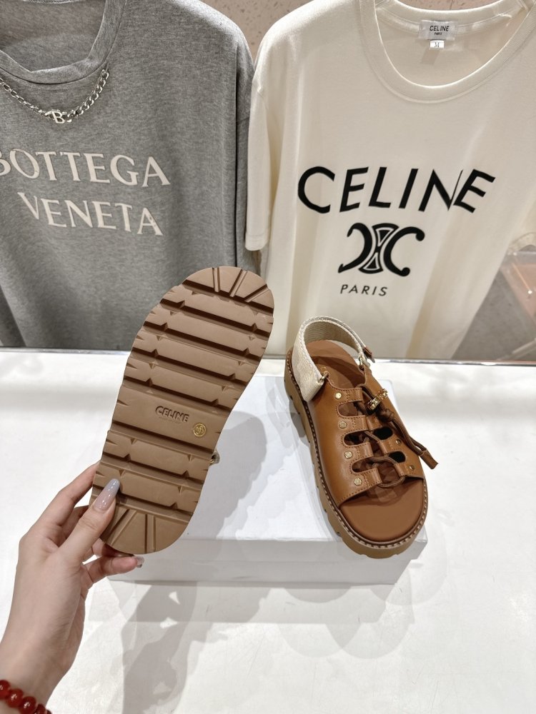 Сандалі жіночі фото 9