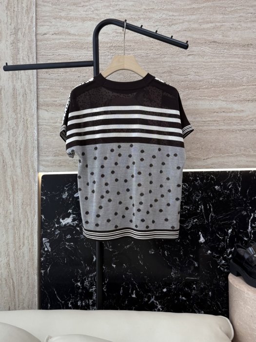 Футболка женская фото 2