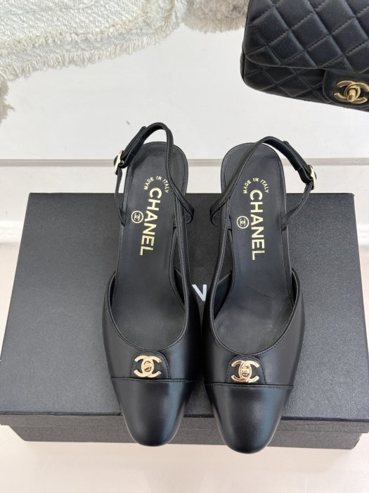 Босоножки фото 4