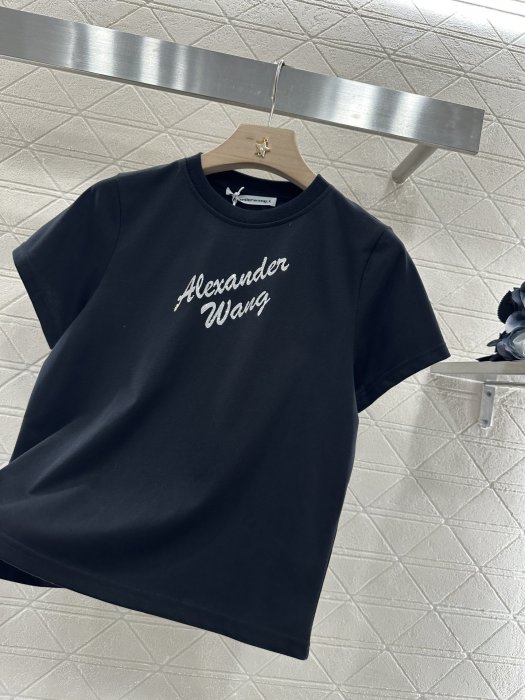 T-shirt women's фото 8