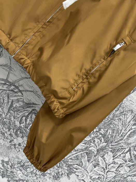 Куртка жіноча фото 5