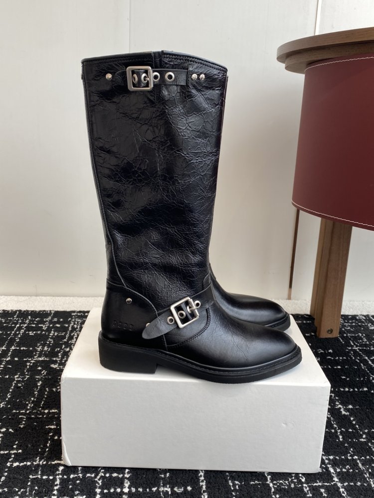 Сапоги женские фото 2