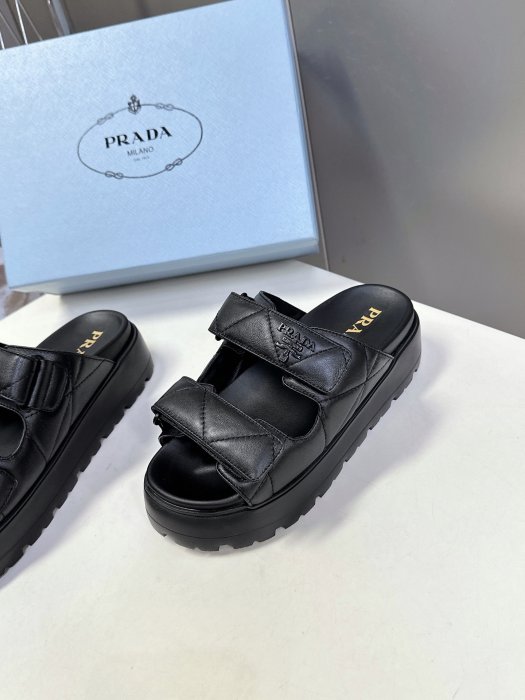 Шлепанцы фото 3