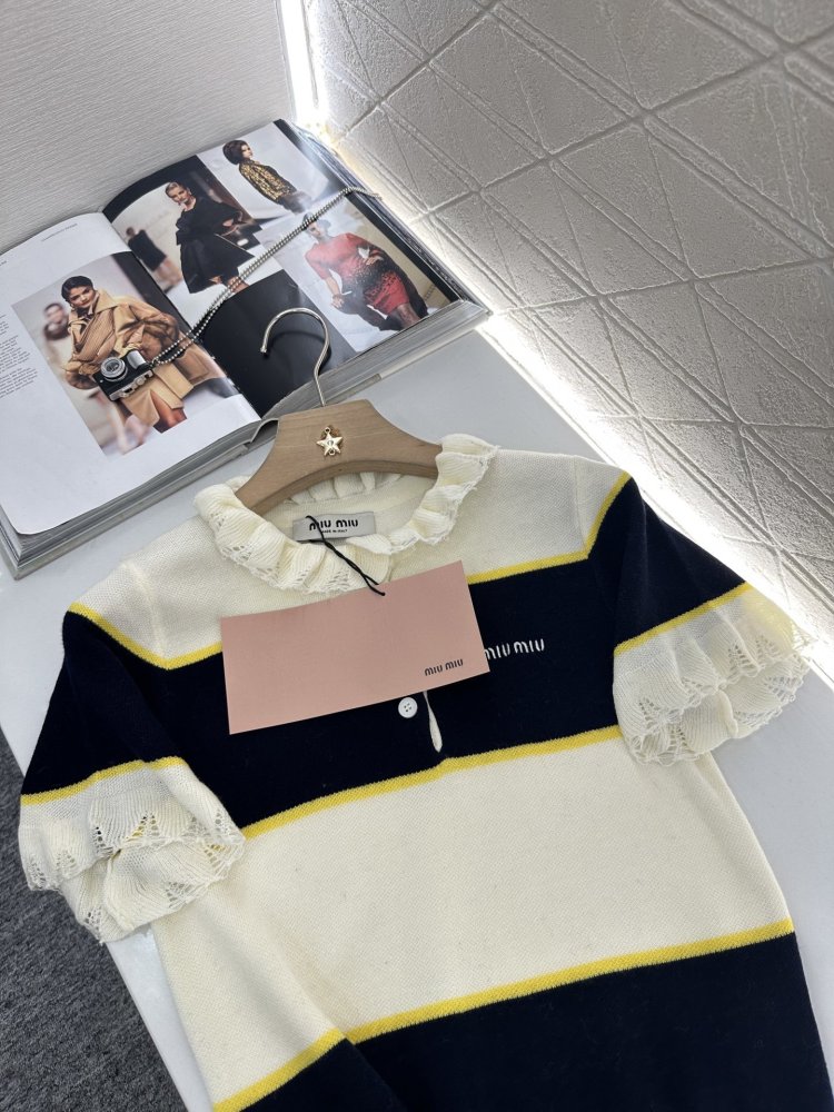 Футболка жіноча фото 3