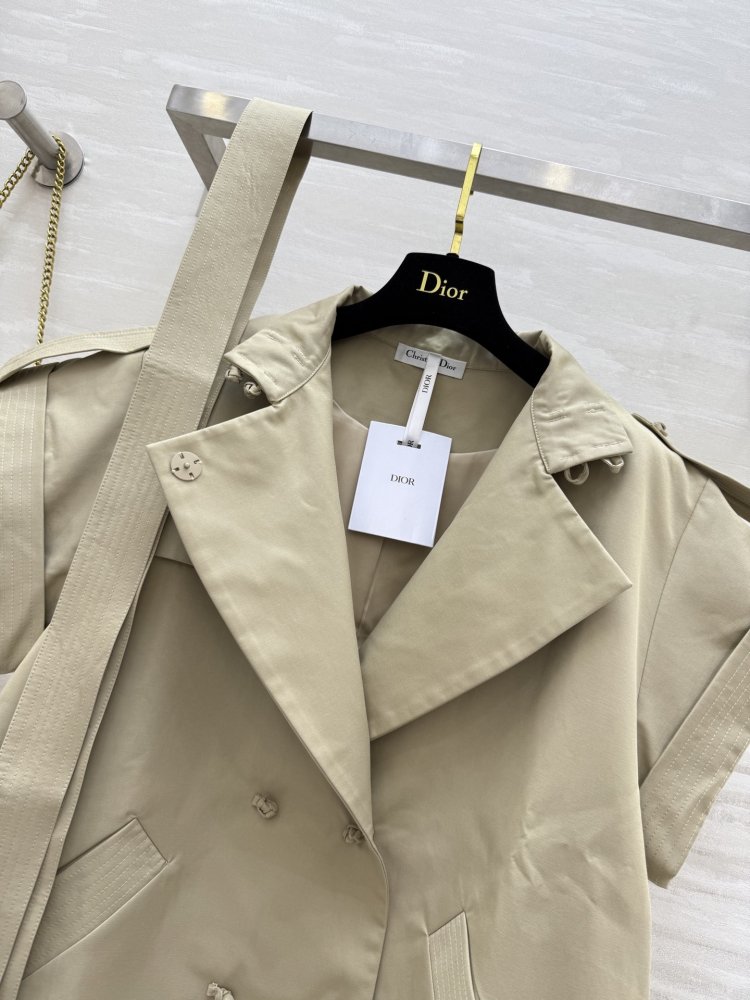 Двобортний тренчкот з короткими рукавами фото 8