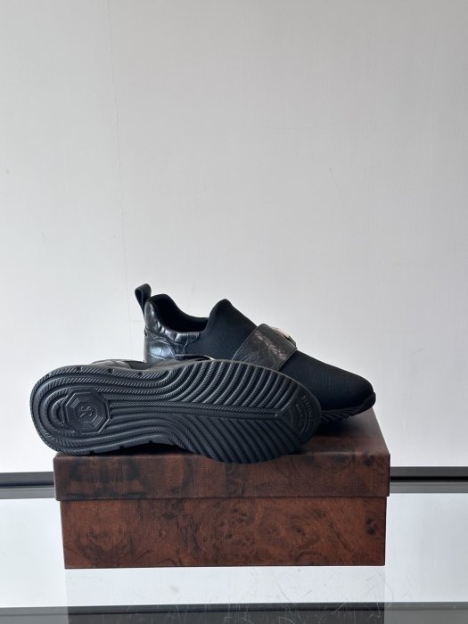 Кросівки фото 9