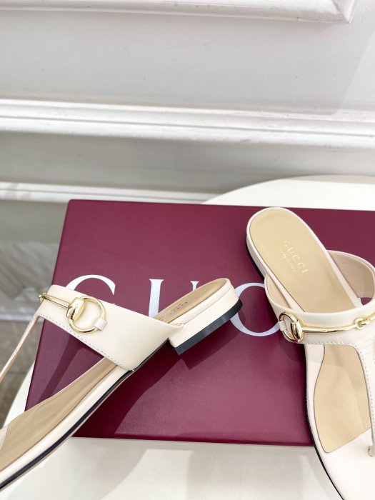 Босоножки фото 8