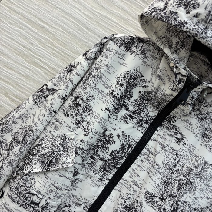 Jacket women's фото 3