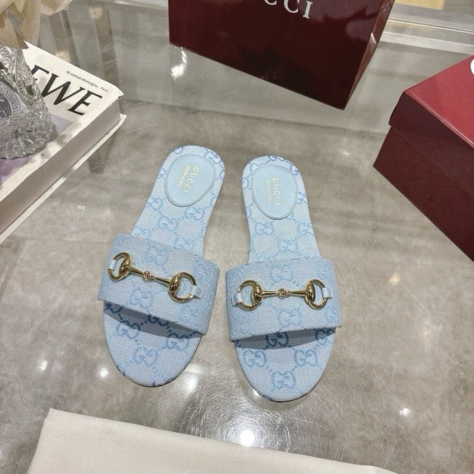 Шльопанці жіночі фото 7