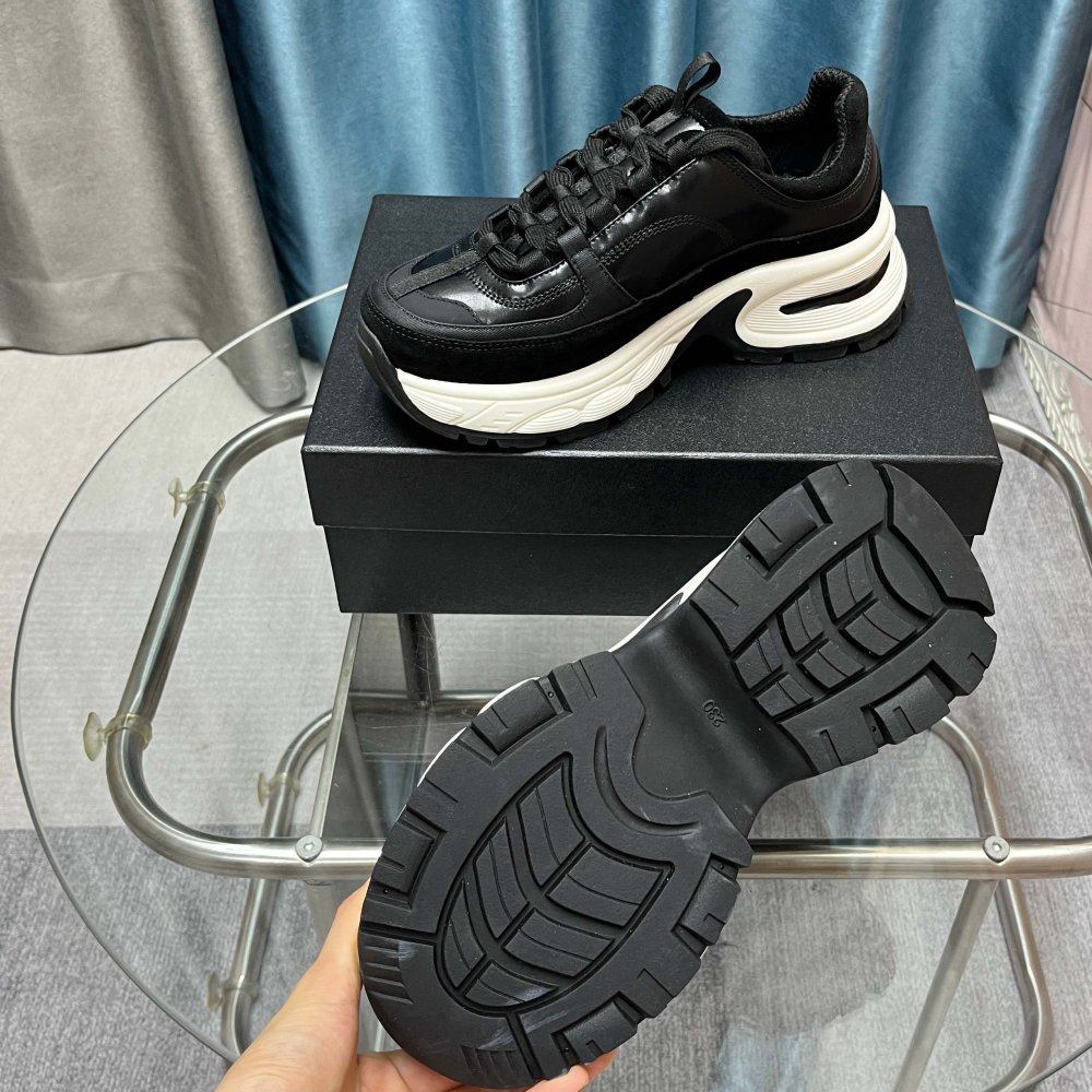 Кроссовки женские фото 6