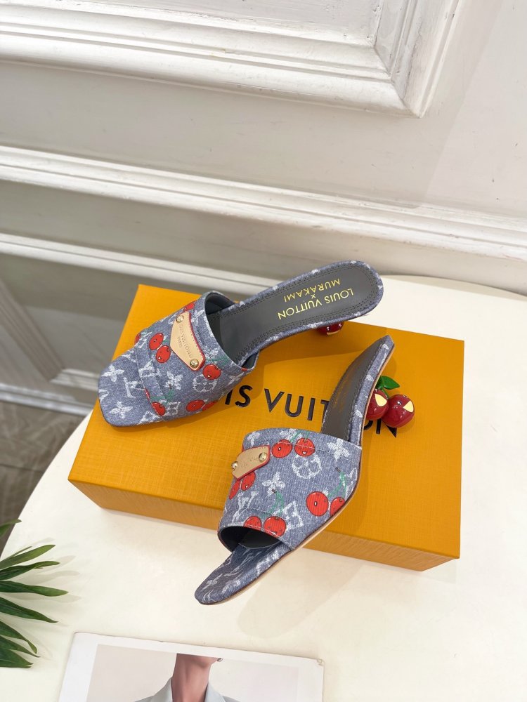 Босоніжки фото 3