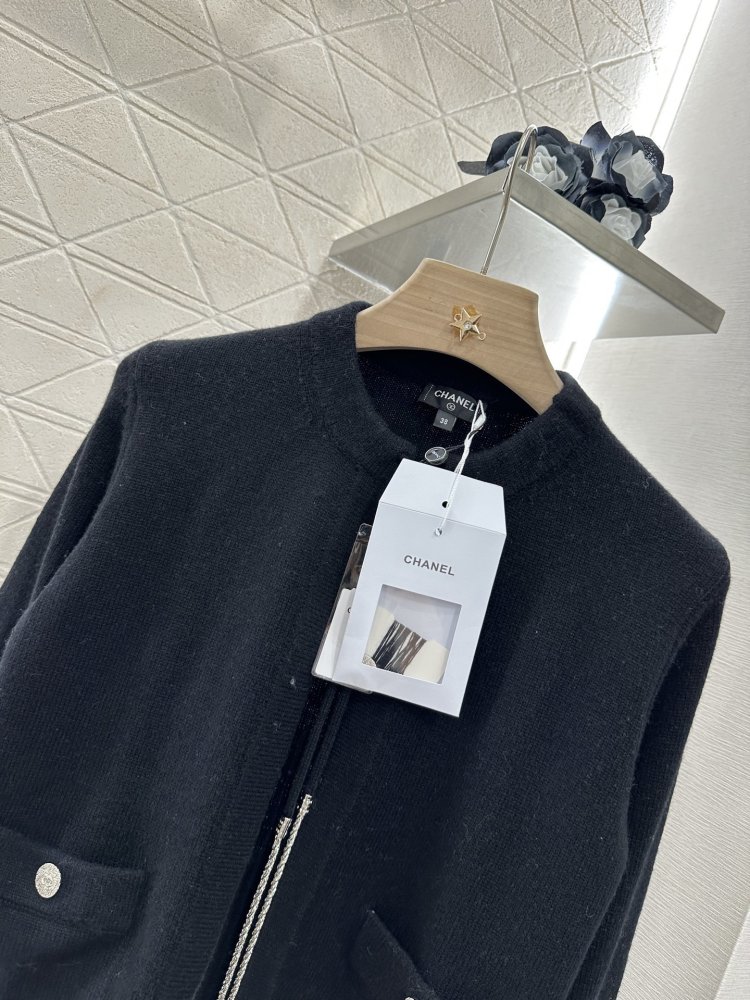 Knitted cardigan фото 3