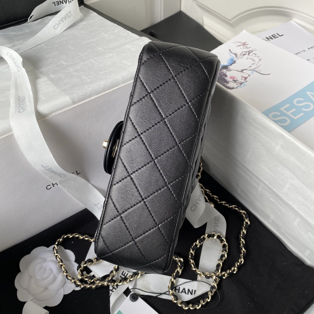 A bag Chanel Flap Bag Lambskin Gold 15 cm фото 6