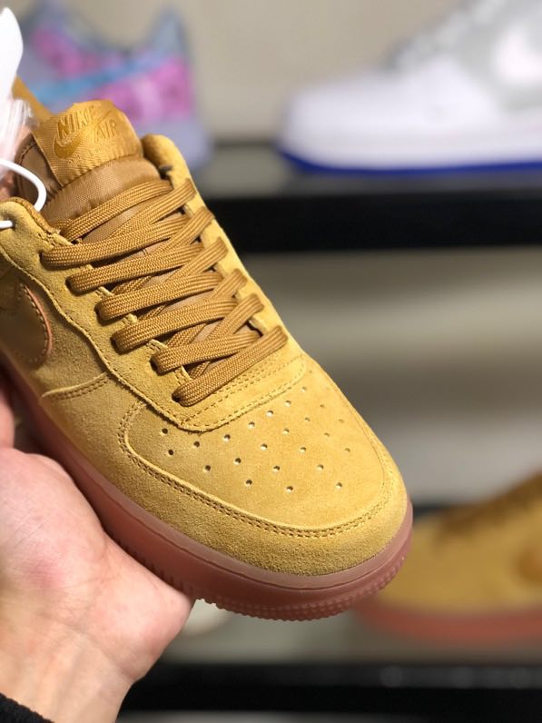 Sneakers  Air Force 1 07 LV8 Wheat Flax фото 7