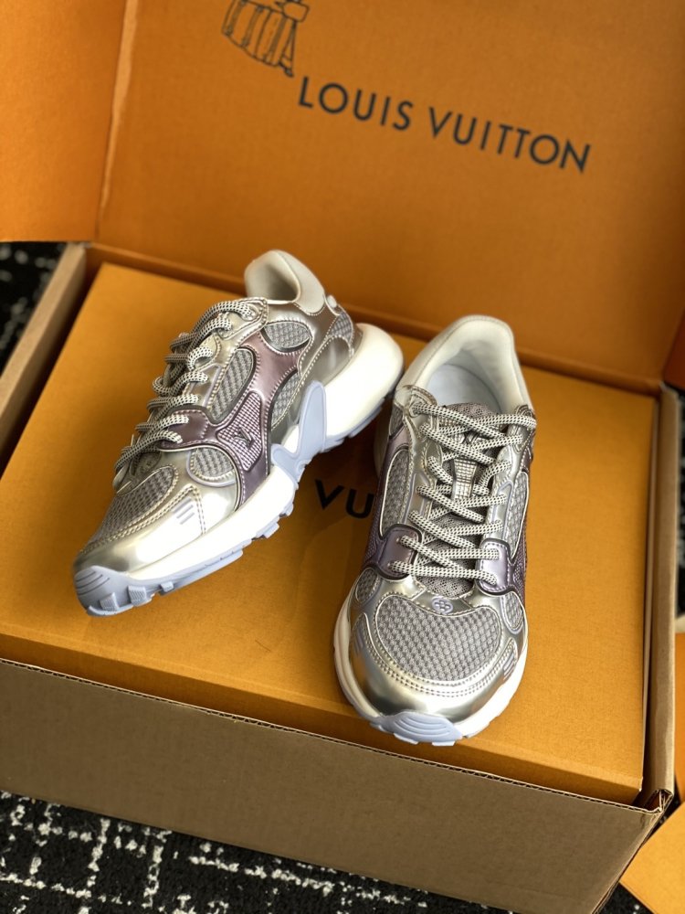 Кроссовки Olympia женские фото 5