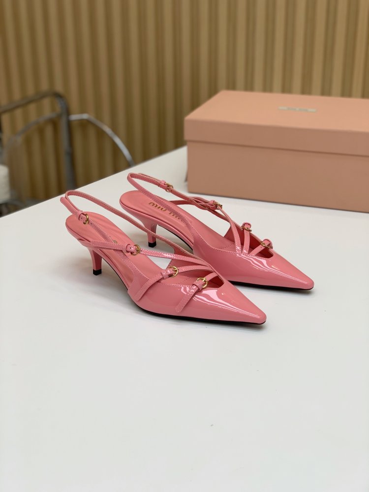 Босоножки фото 3