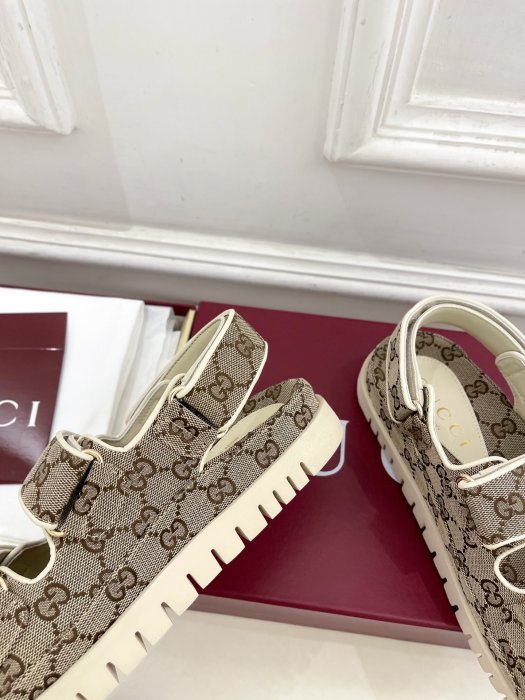 Sandals women's - the size 37 фото 6