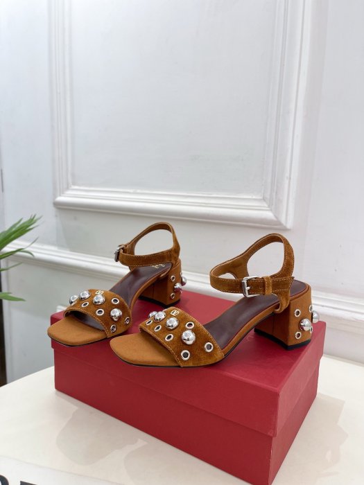 Босоножки фото 3