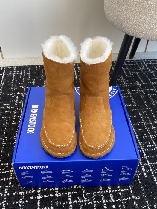 Ugg boots women's