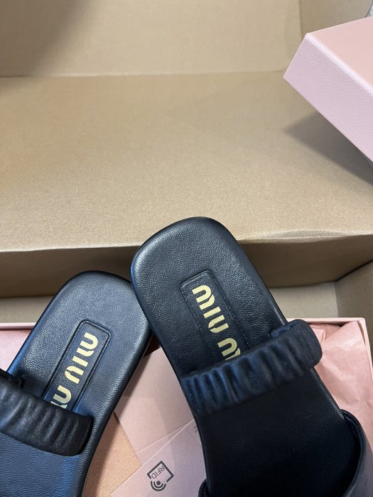 Босоножки фото 4