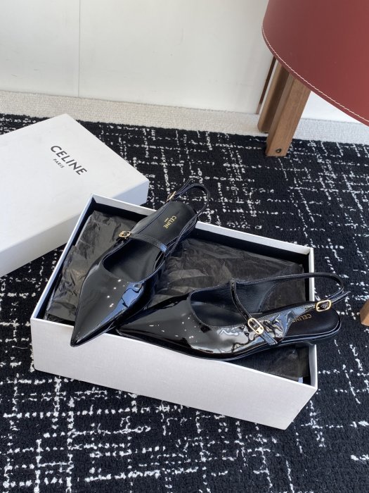 Босоножки фото 3