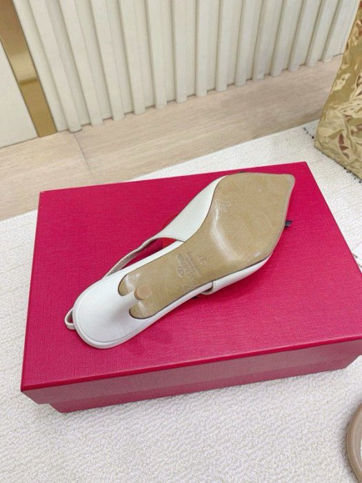 Босоножки фото 8