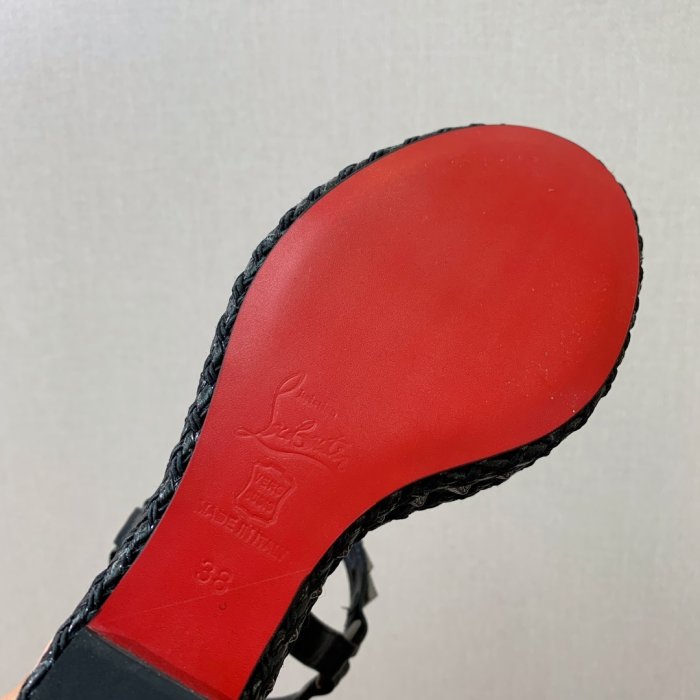 Босоножки фото 8