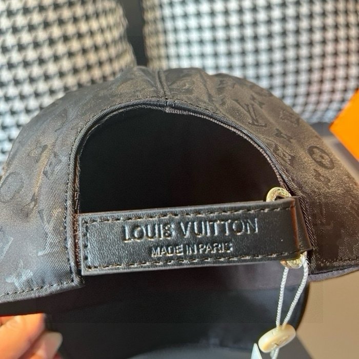 Louis vuitton cap mens on sale