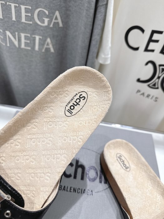 Шльопанці жіночі фото 6