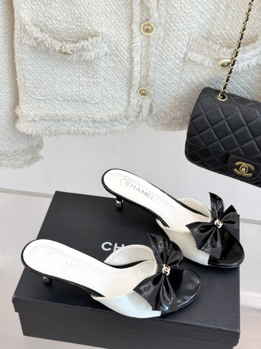 Босоножки фото 3