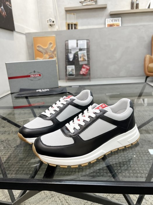 Кроссовки мужские