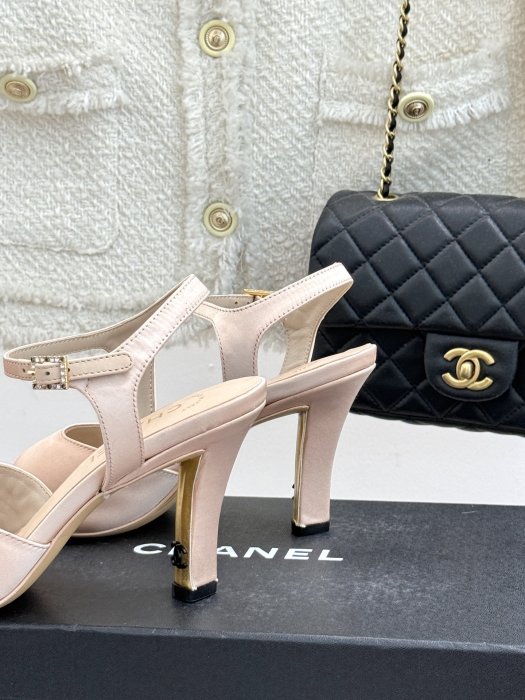 Босоножки фото 6