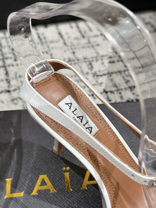 Босоножки фото 8