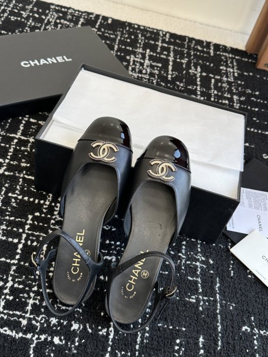 Босоножки фото 4