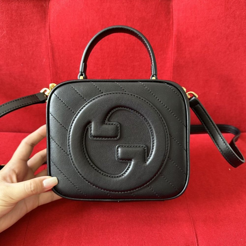 Petite a bag on shoulder Gucci Blondie 17 cm