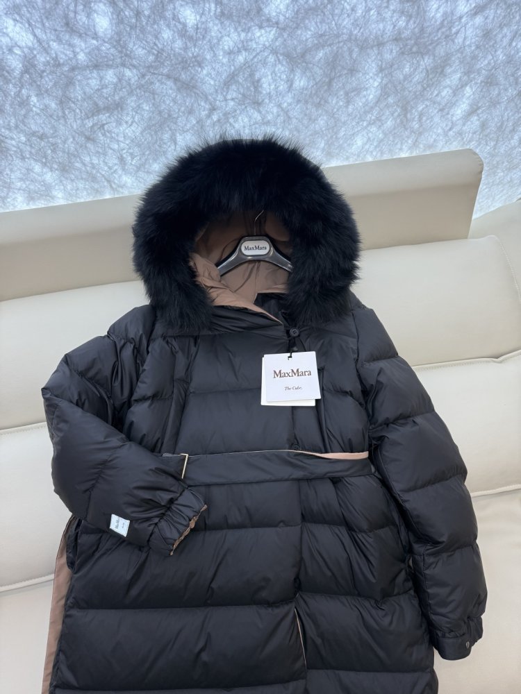 Длинная двусторонняя куртка пуховик с воротником из лисьего меха фото 5