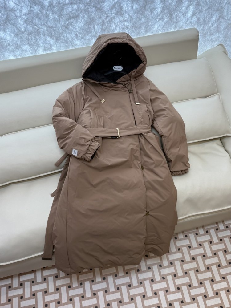 Длинная двусторонняя куртка пуховик с воротником из лисьего меха фото 7