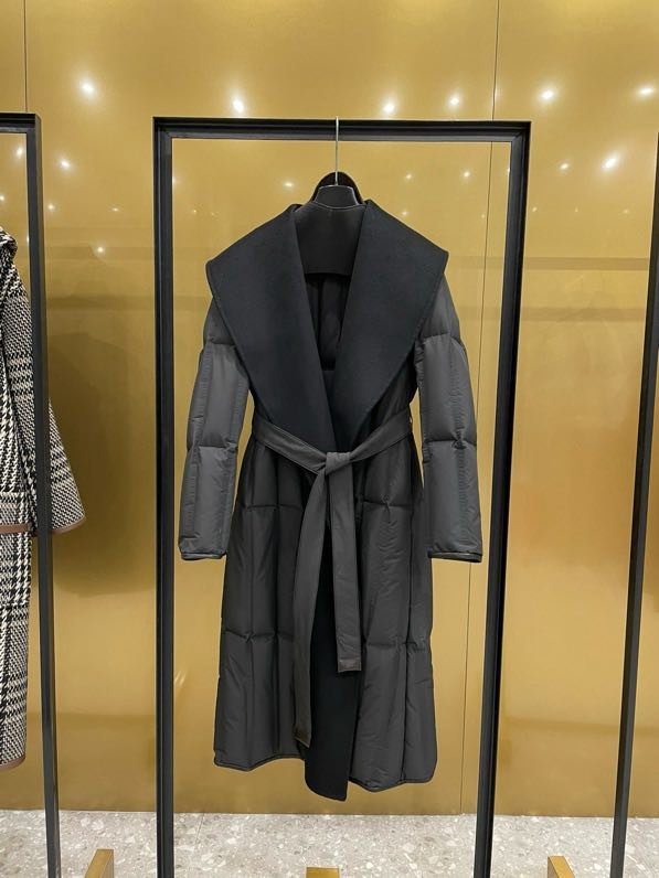 Длинная куртка на гусином пуху