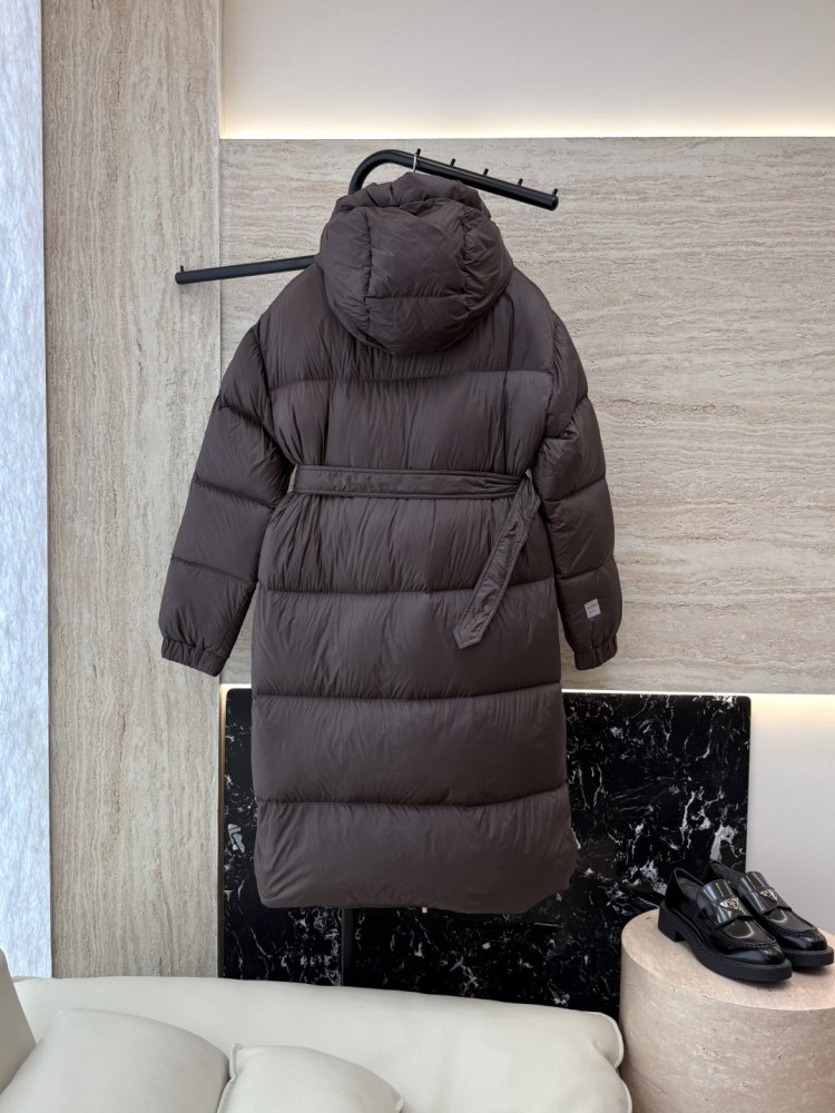 Длинная куртка пуховик с капюшоном фото 2