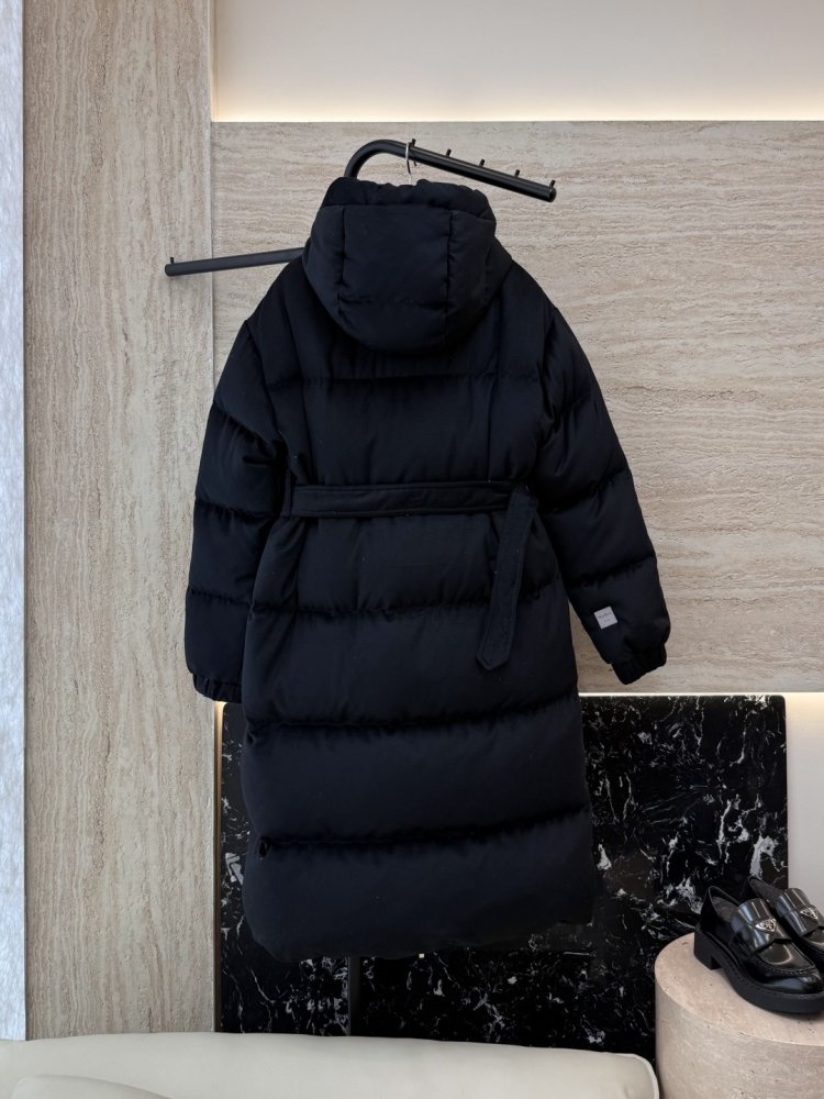 Длинная куртка пуховик с капюшоном фото 2