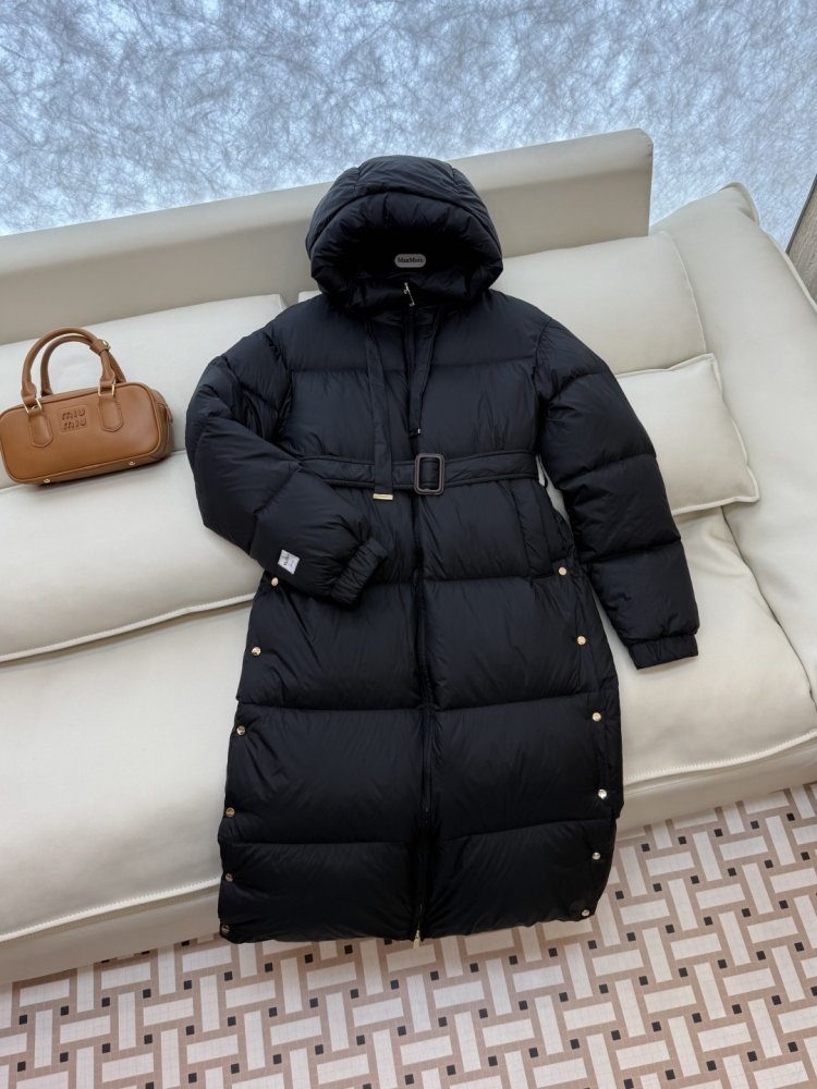 Длинная куртка пуховик с капюшоном фото 3