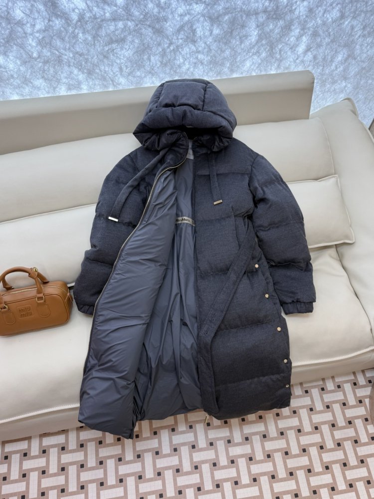 Длинная куртка пуховик с капюшоном фото 4