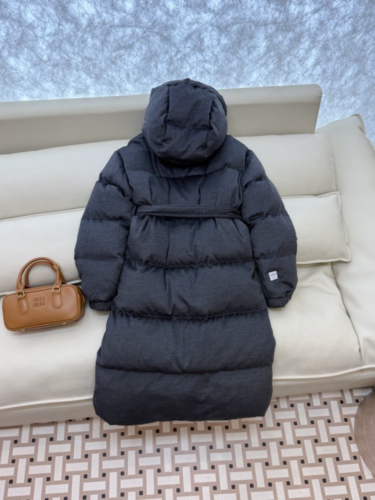 Длинная куртка пуховик с капюшоном фото 5