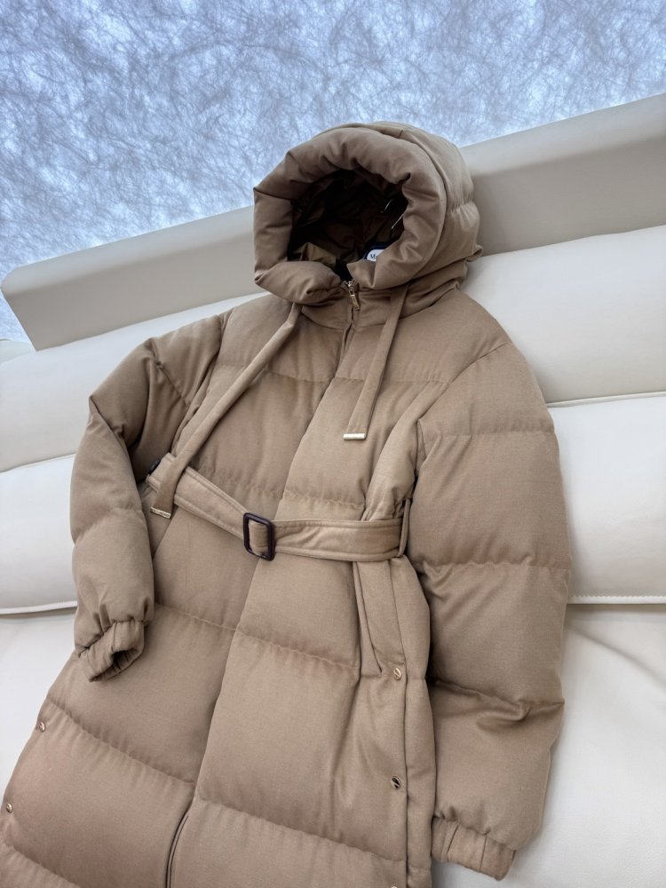 Довга куртка пуховик з капюшоном фото 6