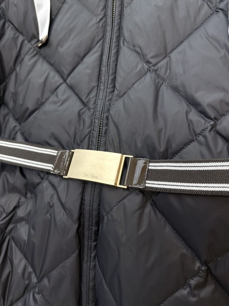 Довга куртка пуховик з поясом і застібкою блискавкою фото 8