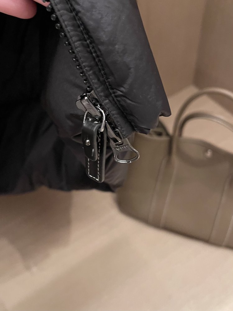 Длинная куртка пуховик с воротником из лисьего меха фото 8