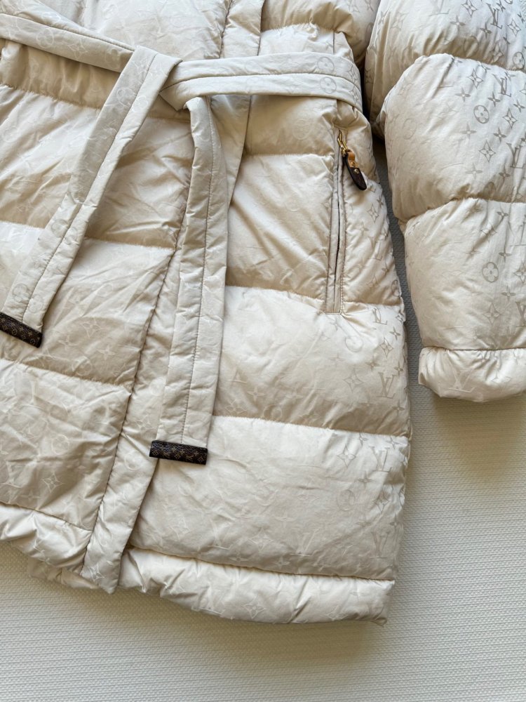 Длинная куртка пуховик женская фото 7