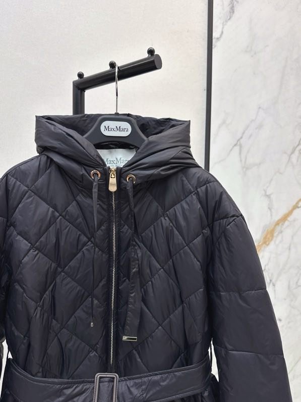 Long feather jacket from hood фото 2